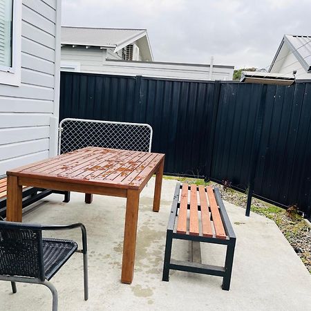 Holiday Home Close To Beach Private Parking Dunedin Exterior photo
